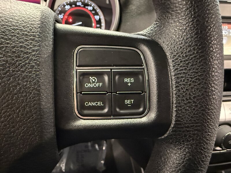 Used 2018 Dodge Journey SE FWD image 26