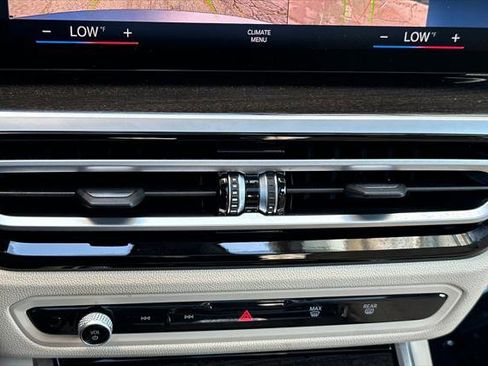 Used 2023 BMW 330i Sedan w/ Parking Assistance Package image 19