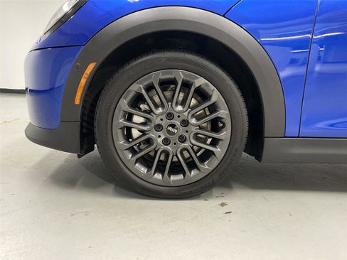 Certified 2025 MINI Cooper S image 23