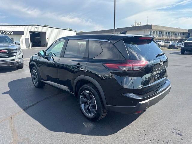 Used 2025 Nissan Rogue SV FWD image 7