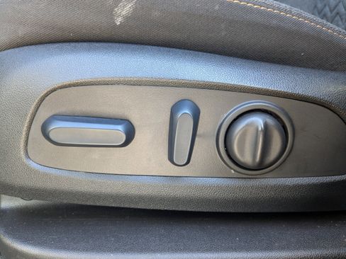 Used 2024 Chevrolet Equinox LT image 21