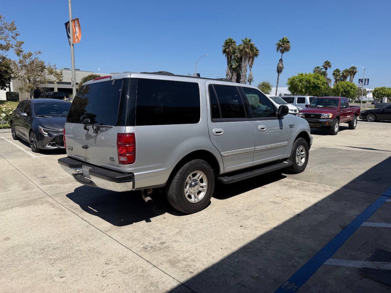Used 2002 Ford Expedition XLT RWD image 11