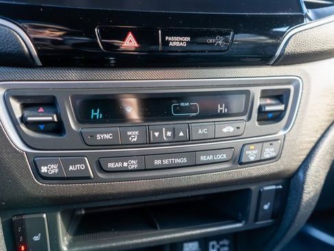 Used 2022 Honda Pilot TrailSport image 35