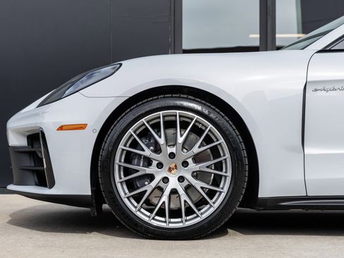 New 2026 Porsche Panamera 4 image 13