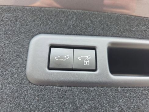 Used 2022 Lexus RX 350L Premium w/ Premium Package AWD/4WD image 16
