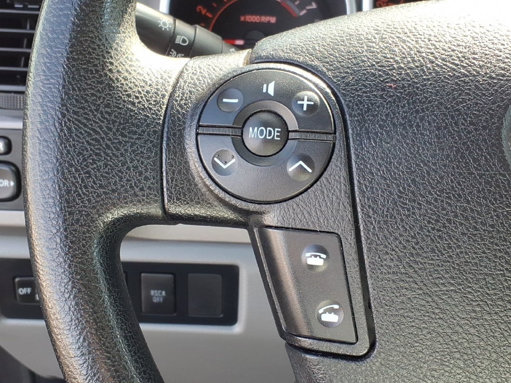 Used 2013 Toyota Tundra 4x4 Double Cab w/ TRD Off-Road Pkg image 11