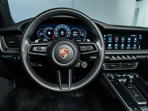 Certified 2025 Porsche 911 Carrera RWD image 18