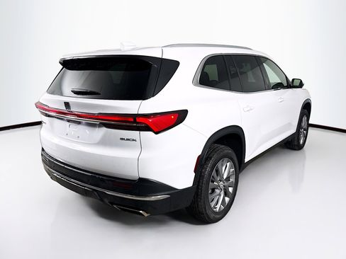 Used 2025 Buick Enclave Preferred image 33