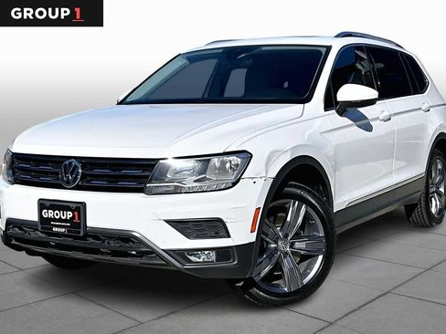 Used 2021 Volkswagen Tiguan SEL w/ 3-Row Tiguan MDO Package image 1