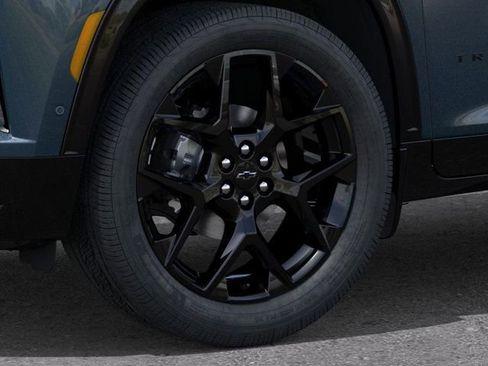 New 2026 Chevrolet Traverse RS w/ LPO, Floor Liner Package image 9