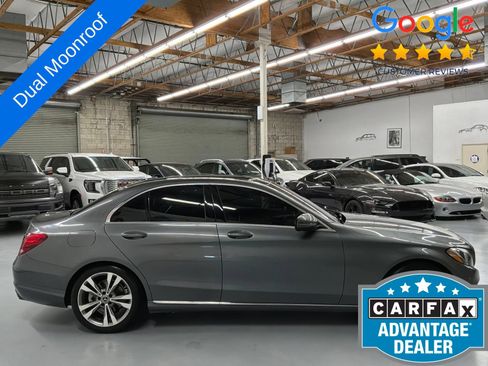 Used 2017 Mercedes-Benz C 300 Sedan image 4