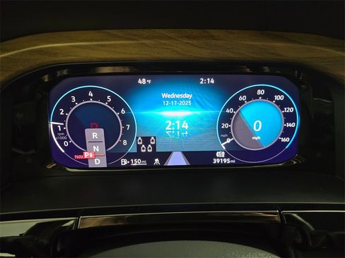 Used 2024 Volkswagen Atlas SE image 29