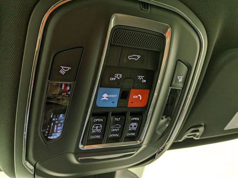 New 2026 Jeep Grand Wagoneer Limited AWD/4WD image 30