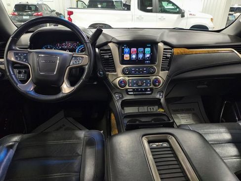 Used 2017 GMC Yukon Denali w/ Open Road Package AWD/4WD image 9
