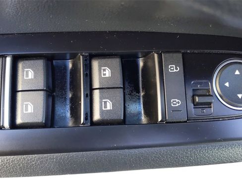 Used 2023 Kia Soul EX image 16