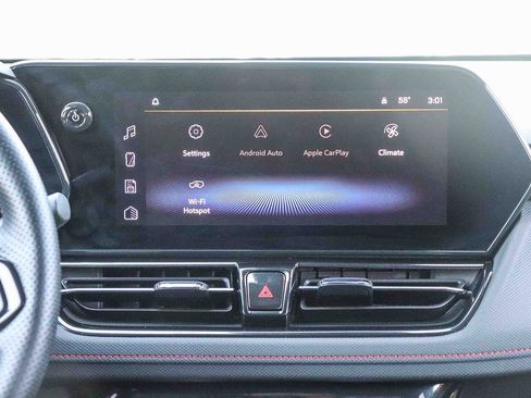 Used 2024 Chevrolet TrailBlazer RS w/ Convenience Package FWD image 17