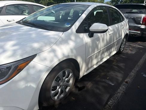 Used 2024 Toyota Corolla LE FWD image 6