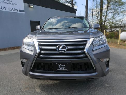 Used 2016 Lexus GX 460 w/ Premium Package image 2
