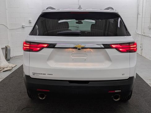 Used 2022 Chevrolet Traverse LT image 22