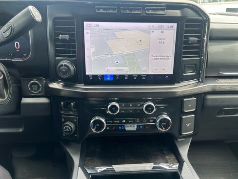 Used 2024 Ford F250 Lariat w/ Lariat Ultimate Package AWD/4WD image 12