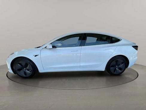 Used 2020 Tesla Model 3 Standard Range RWD image 2