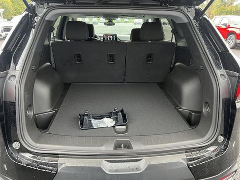 New 2025 Chevrolet Blazer LT w/ LPO, Floor Liner Package image 5