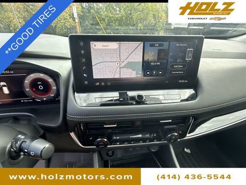 Used 2024 Nissan Rogue SL image 11