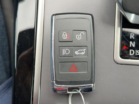 Used 2024 Land Rover Range Rover Evoque Dynamic SE image 23