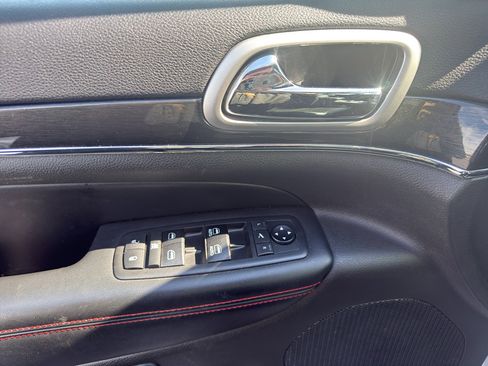 Used 2018 Jeep Grand Cherokee Trailhawk w/ Trailhawk Luxury Group image 9