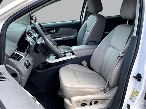 Used 2013 Ford Edge SEL FWD image 10