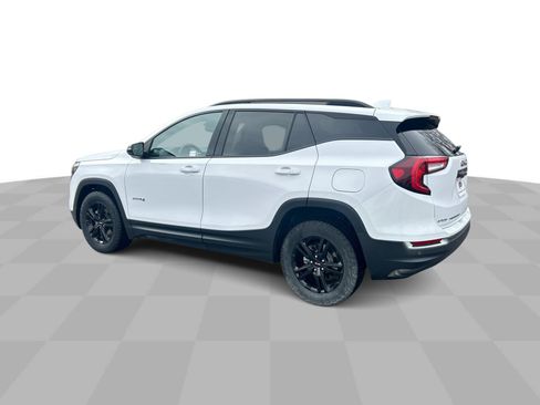 Certified 2022 GMC Terrain AT4 AWD/4WD image 7