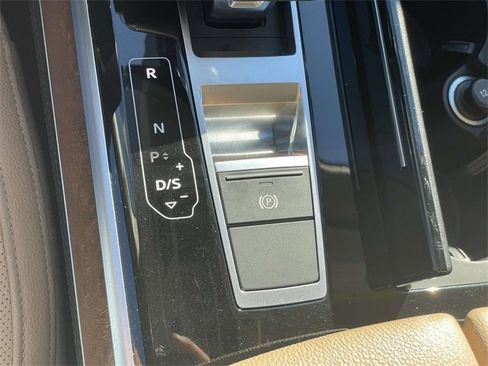 Used 2021 Audi A8 L 3.0T w/ Interior Protection Package image 23