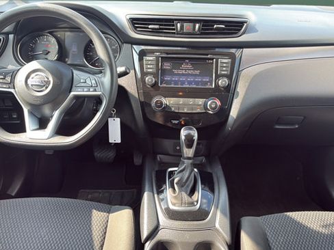 Used 2022 Nissan Rogue Sport S AWD/4WD image 19