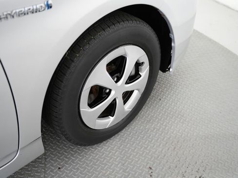 Used 2012 Toyota Prius Three image 53