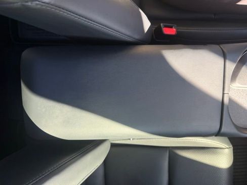 Used 2023 Toyota Crown XLE image 29