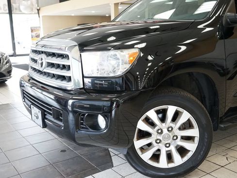 Used 2011 Toyota Sequoia Platinum AWD/4WD image 19