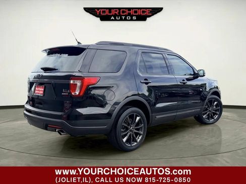Used 2018 Ford Explorer XLT w/ XLT Appearance Package AWD/4WD image 7