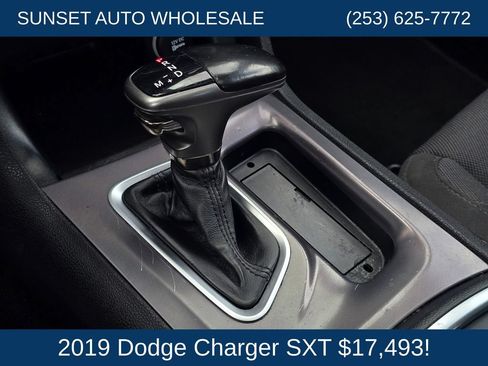 Used 2019 Dodge Charger SXT RWD image 37