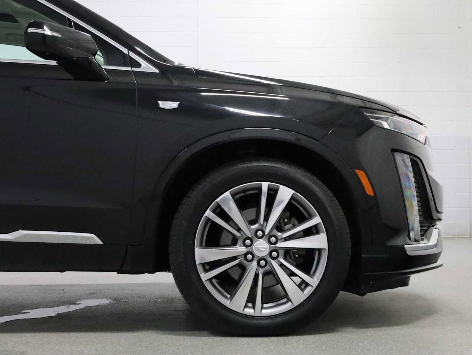 Used 2020 Cadillac XT6 Premium Luxury AWD/4WD image 11