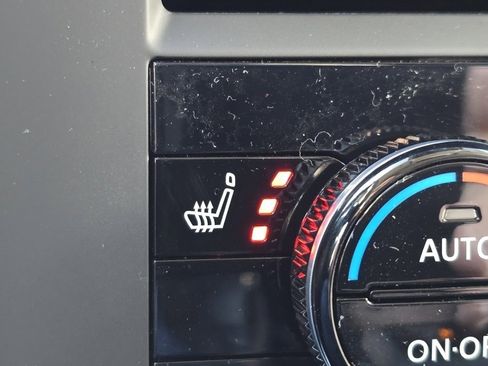 New 2026 Nissan Rogue SV image 4