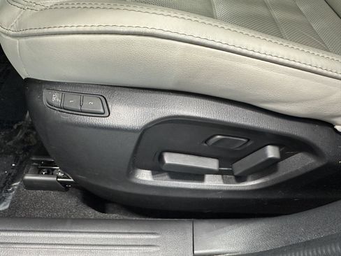 Used 2021 MAZDA CX-5 Touring w/ Touring Preferred SV Package image 17