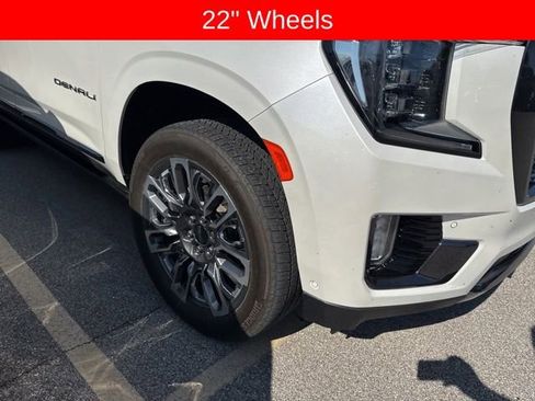 Used 2023 GMC Yukon Denali Ultimate AWD/4WD image 8