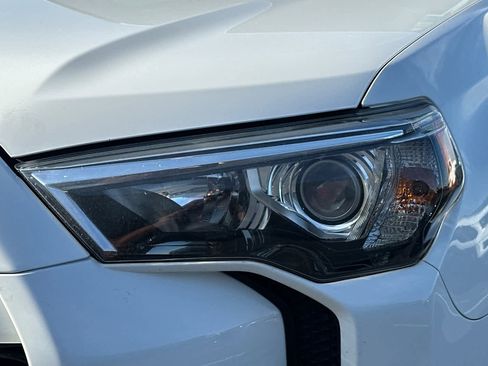 Used 2019 Toyota 4Runner SR5 Premium AWD/4WD image 11