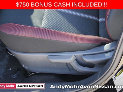 New 2025 Nissan Versa SR image 9