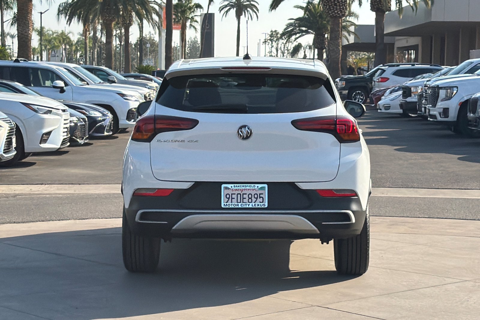 Used 2023 Buick Encore GX Preferred w/ Cold Weather Comfort Package FWD image 5