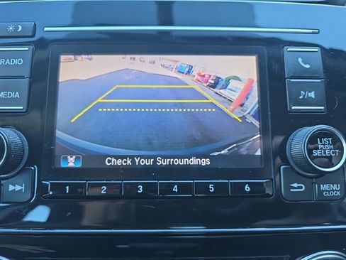 Used 2019 Honda CR-V LX image 27