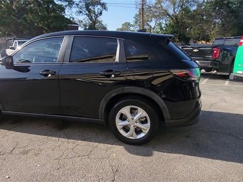 Used 2023 Honda HR-V LX image 6