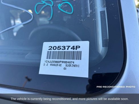 Used 2023 Jeep Wrangler Unlimited w/ 8.4" Radio Group AWD/4WD image 19