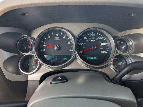 Used 2013 Chevrolet Silverado 1500 LT image 32