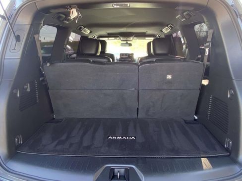 Used 2022 Nissan Armada SL w/ Midnight Edition Package image 8